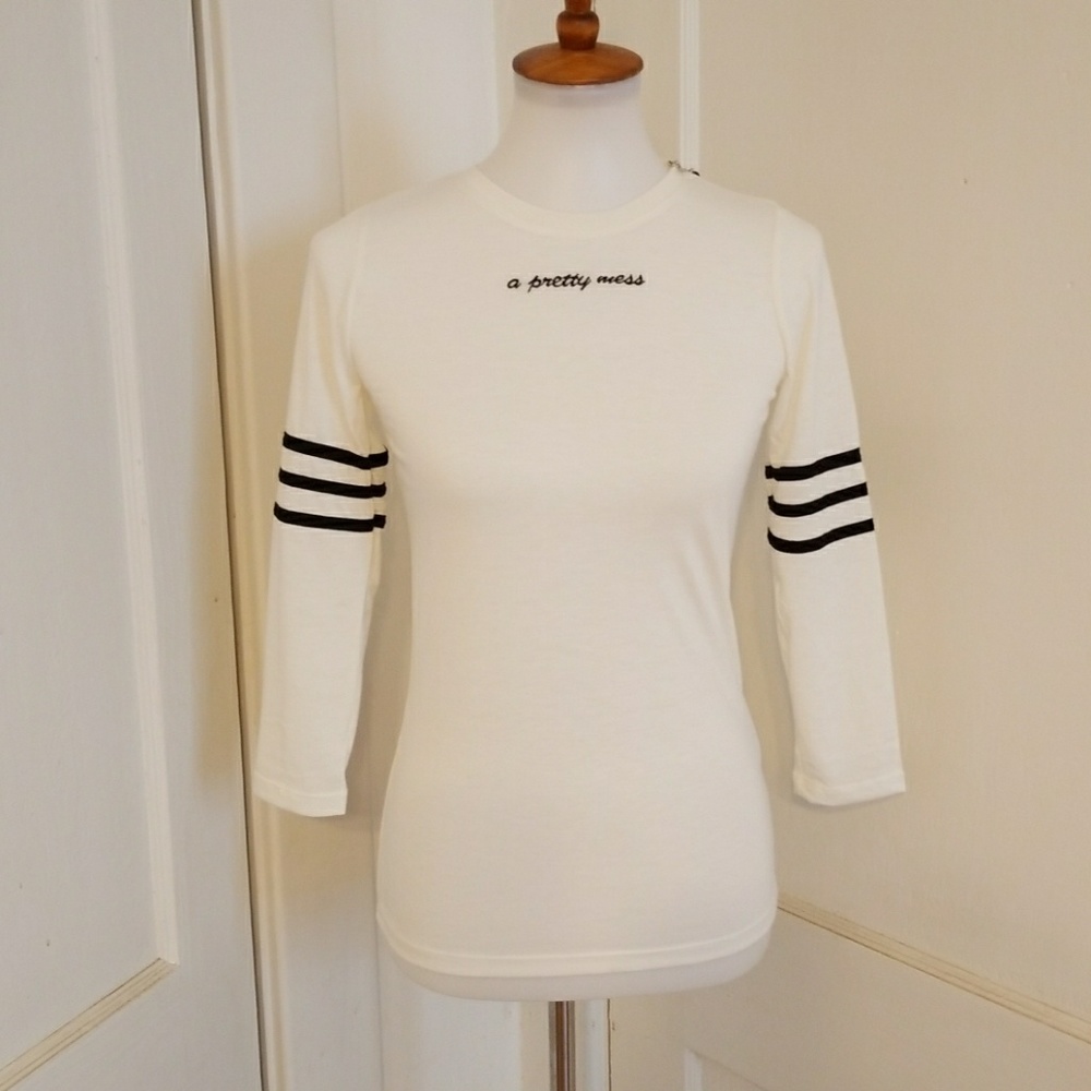 POOF EMBROIDERED  LONG SLEEVE CREW NECK TOP